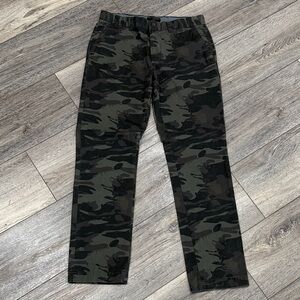 Banana Republic Men's Camouflage Chino Pants - Olive & Black